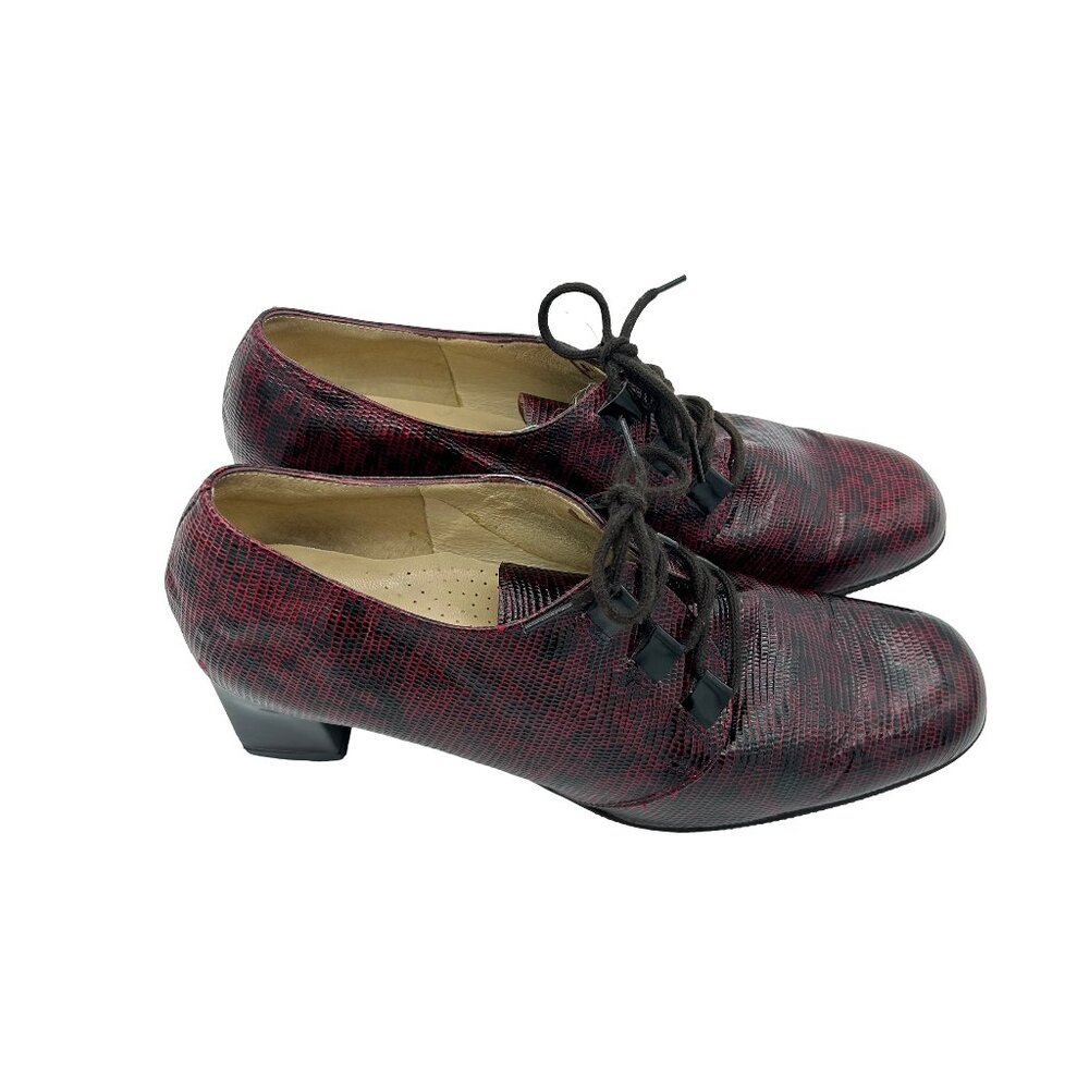 VINTAGE 70s Red Faux Snakeskin Laced Pumps